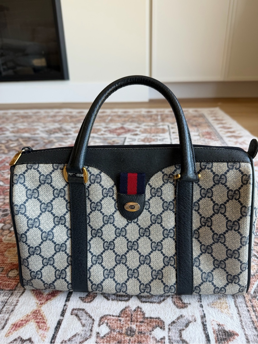 Vintage Gucci GG Supreme Boston Bag Navy & Red